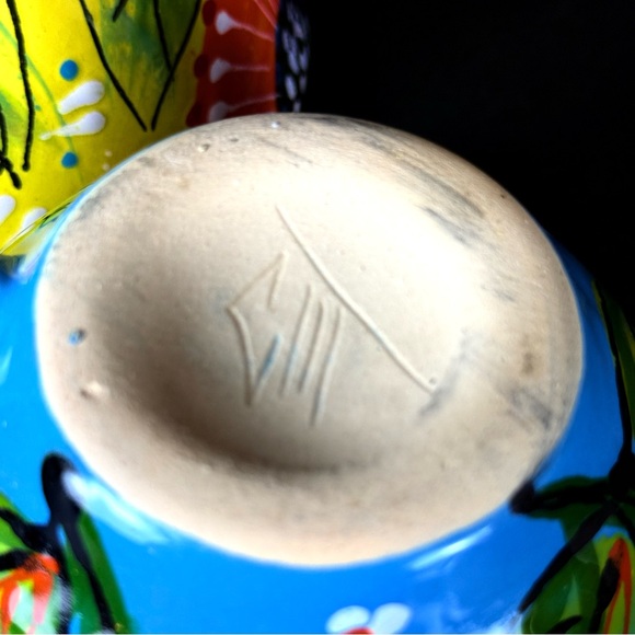 Set of 2 Hand Painted Mexican Clay Mugs Floral Folk Art Pottery Colorful Signed - Picture 10 of 14